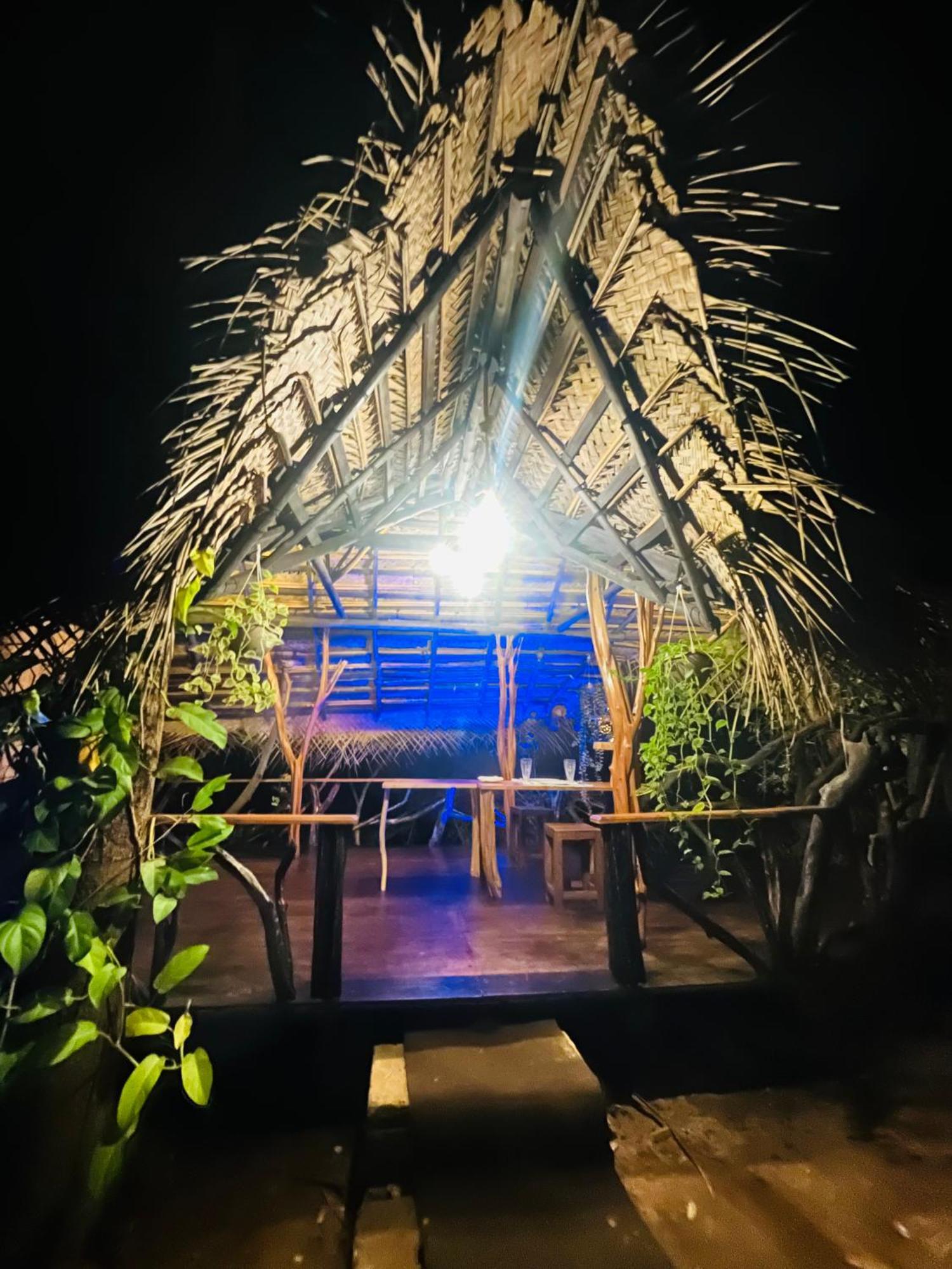 Chika'S Place River View Udawalawa Udawalawe Ngoại thất bức ảnh